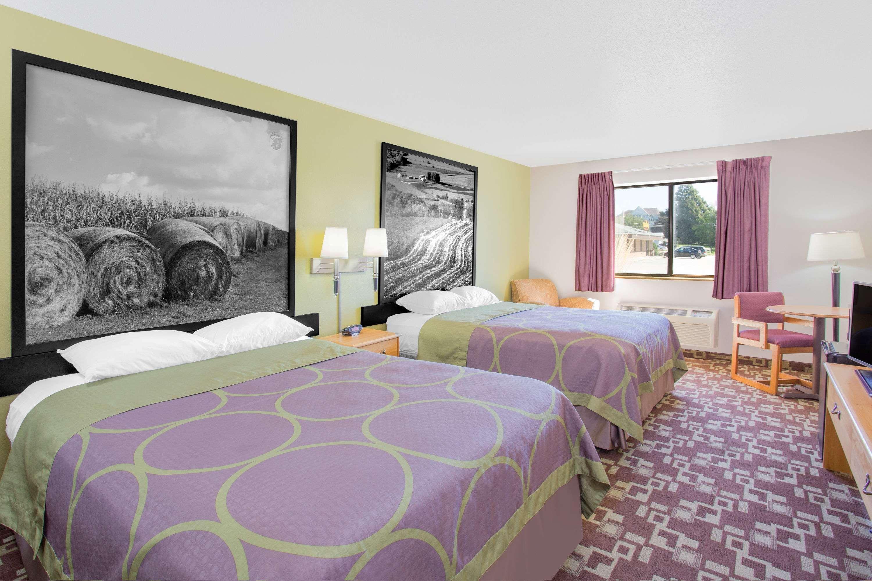 Super 8 By Wyndham Independence Ia Hotel Buitenkant foto